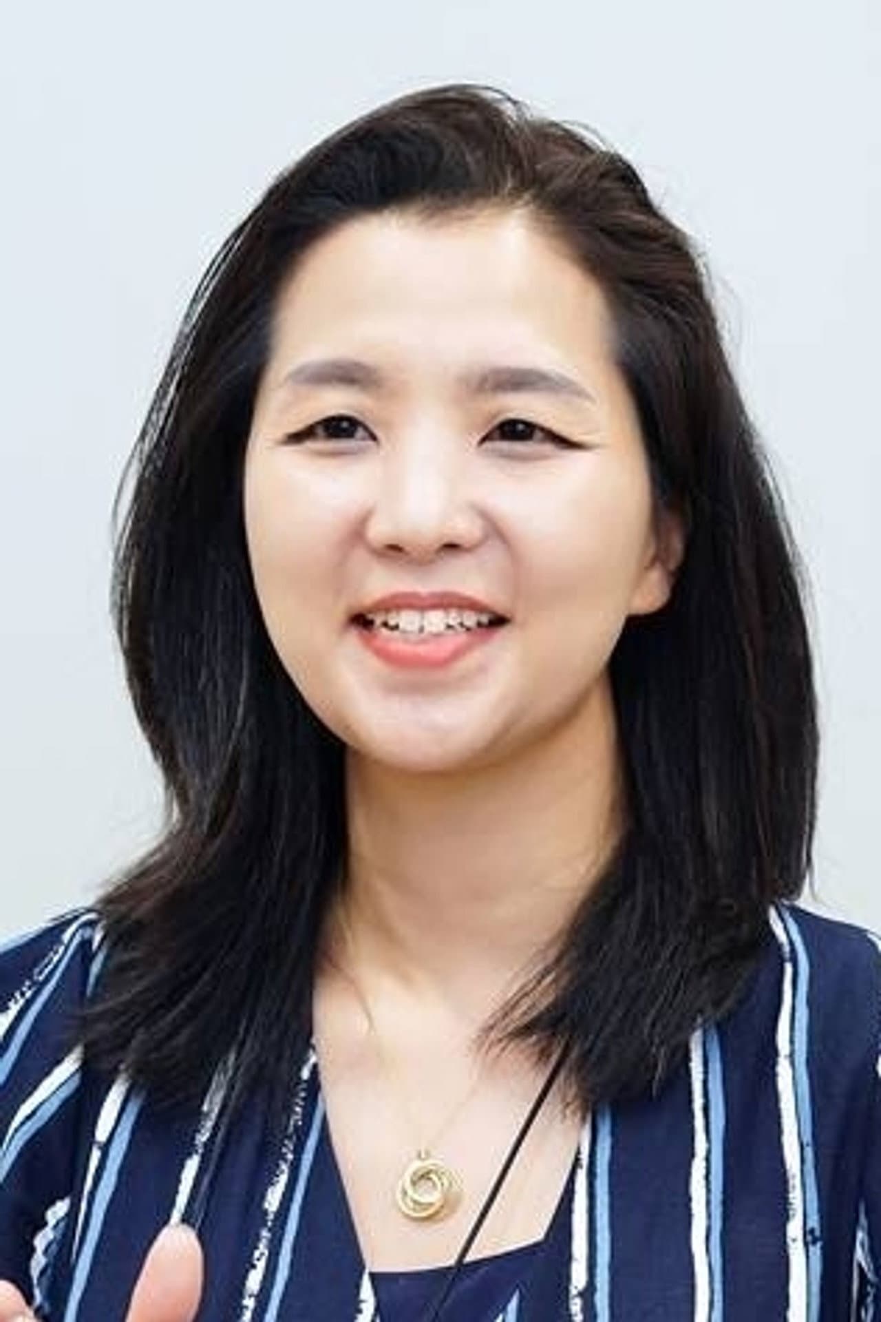 Min Young