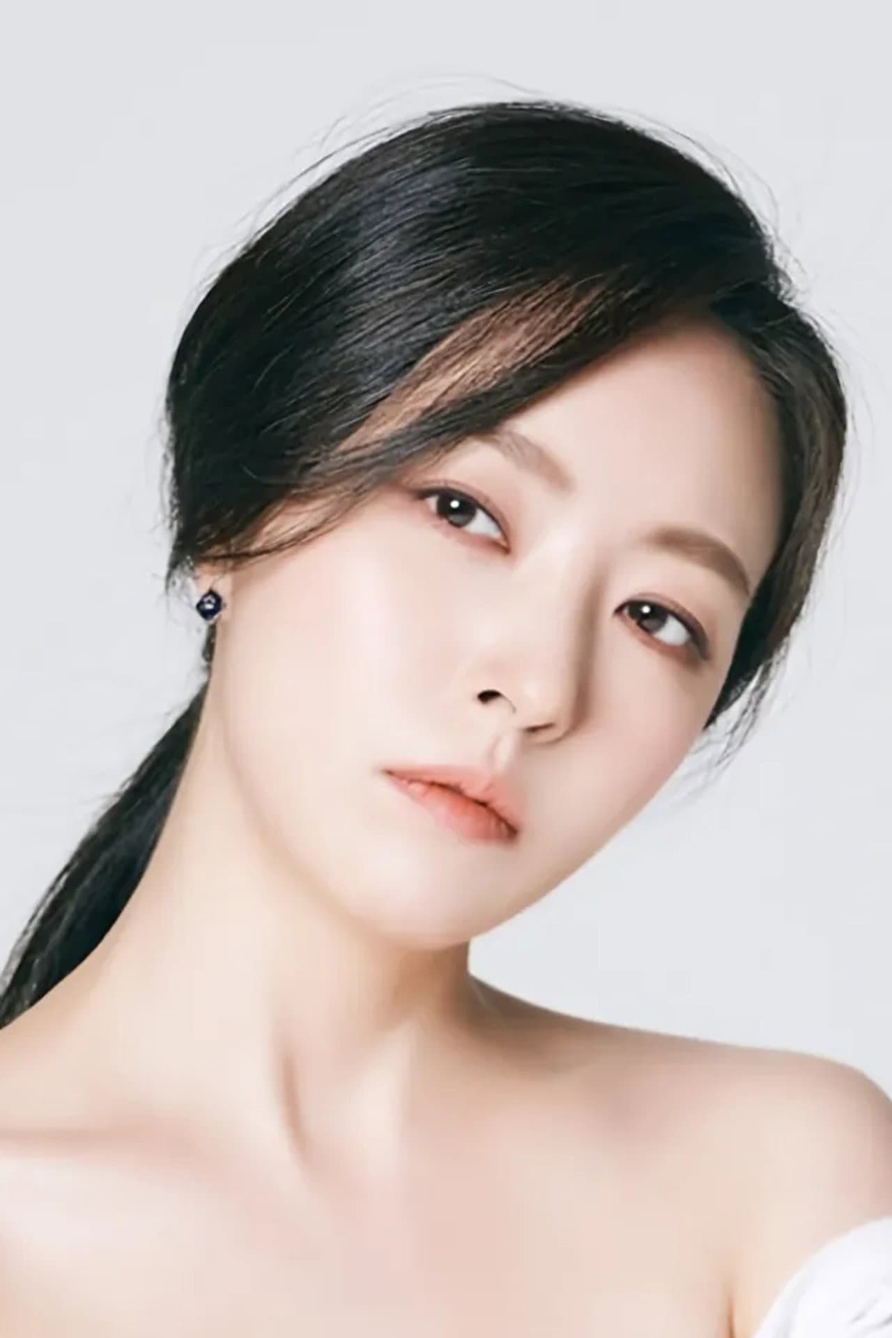 Shim Eun Jin