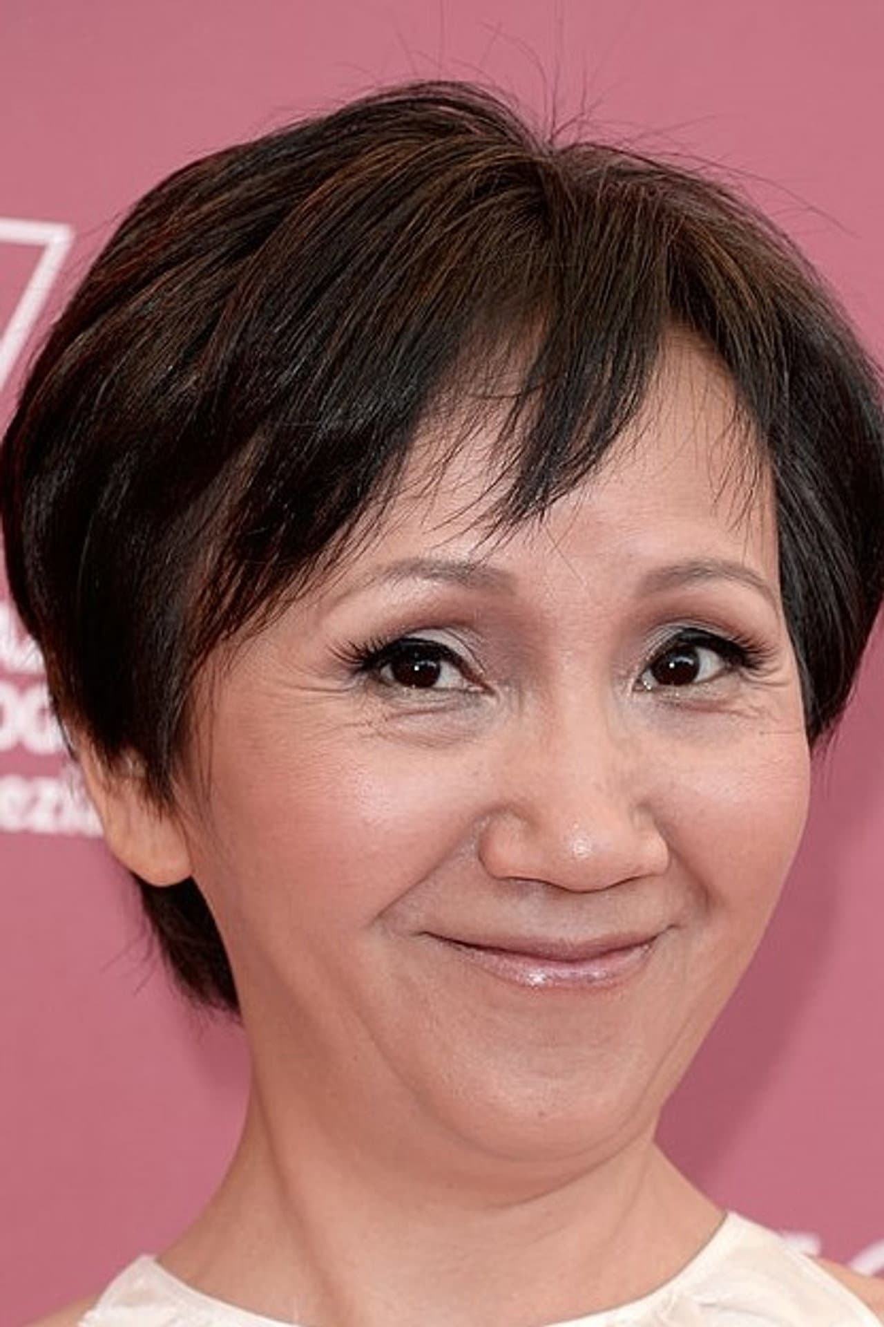 Lu Yi Ching