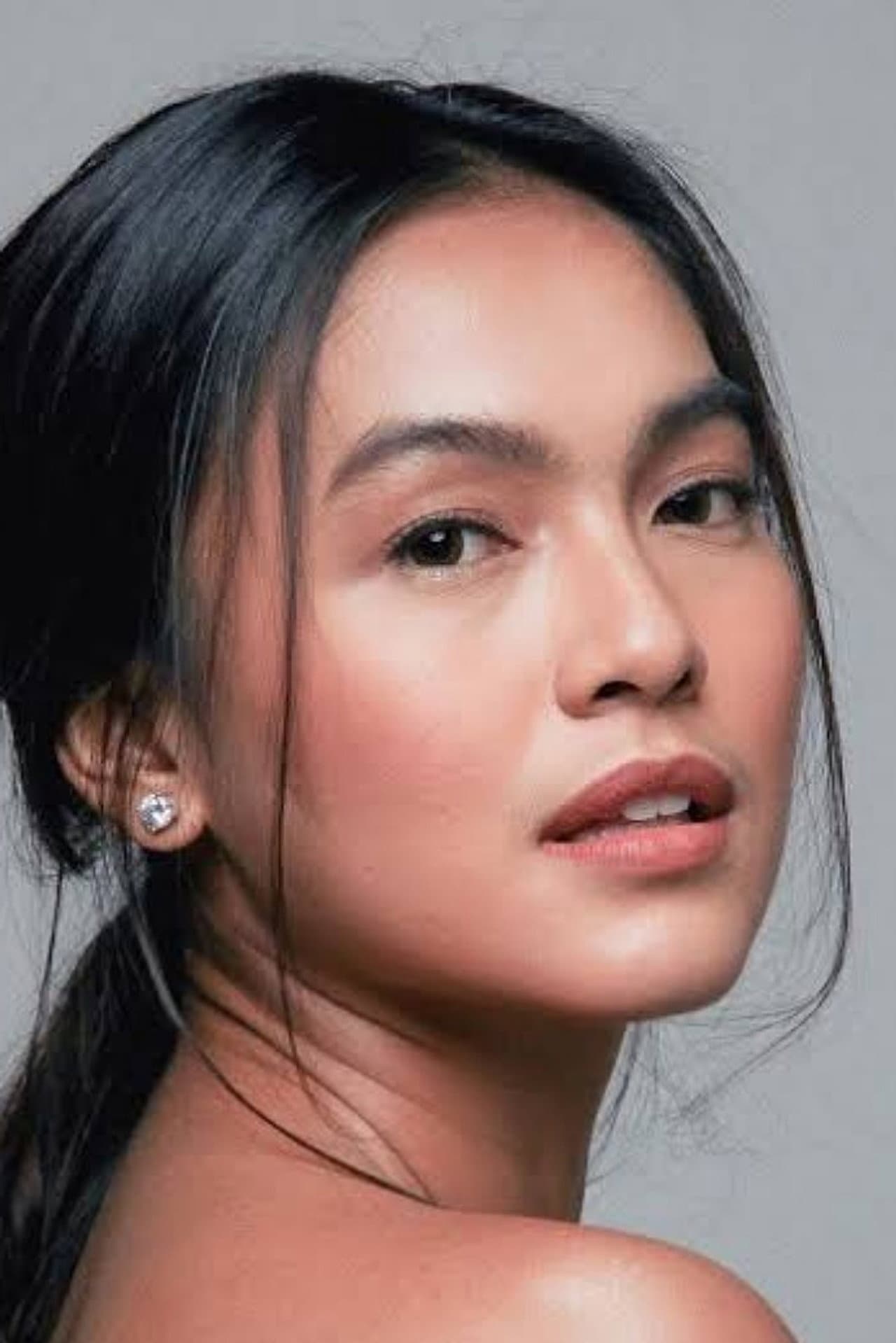 Rania Putri Sari