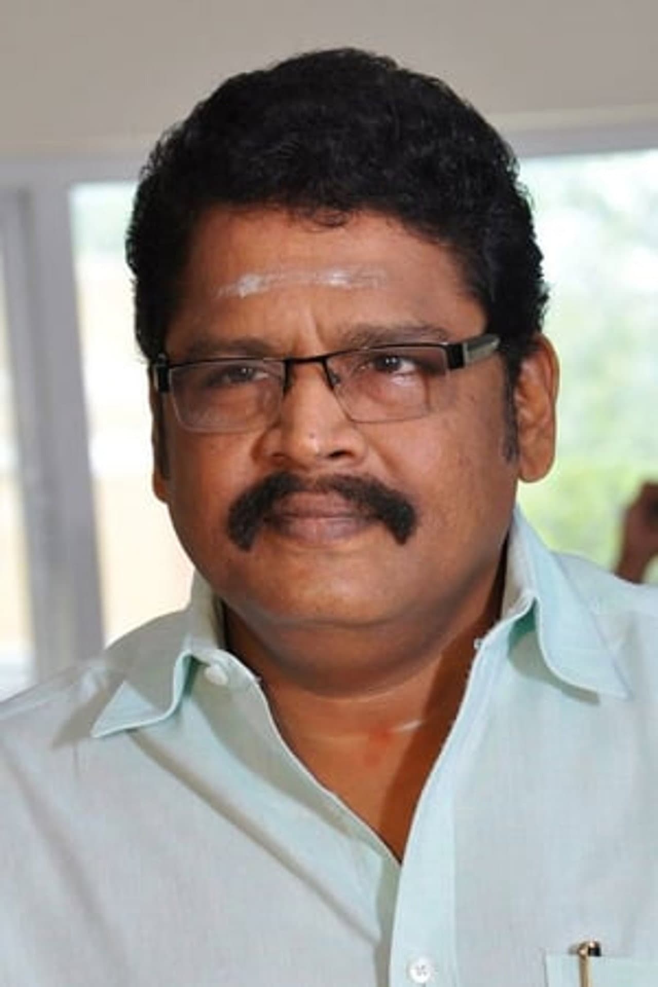 K S Ravikumar