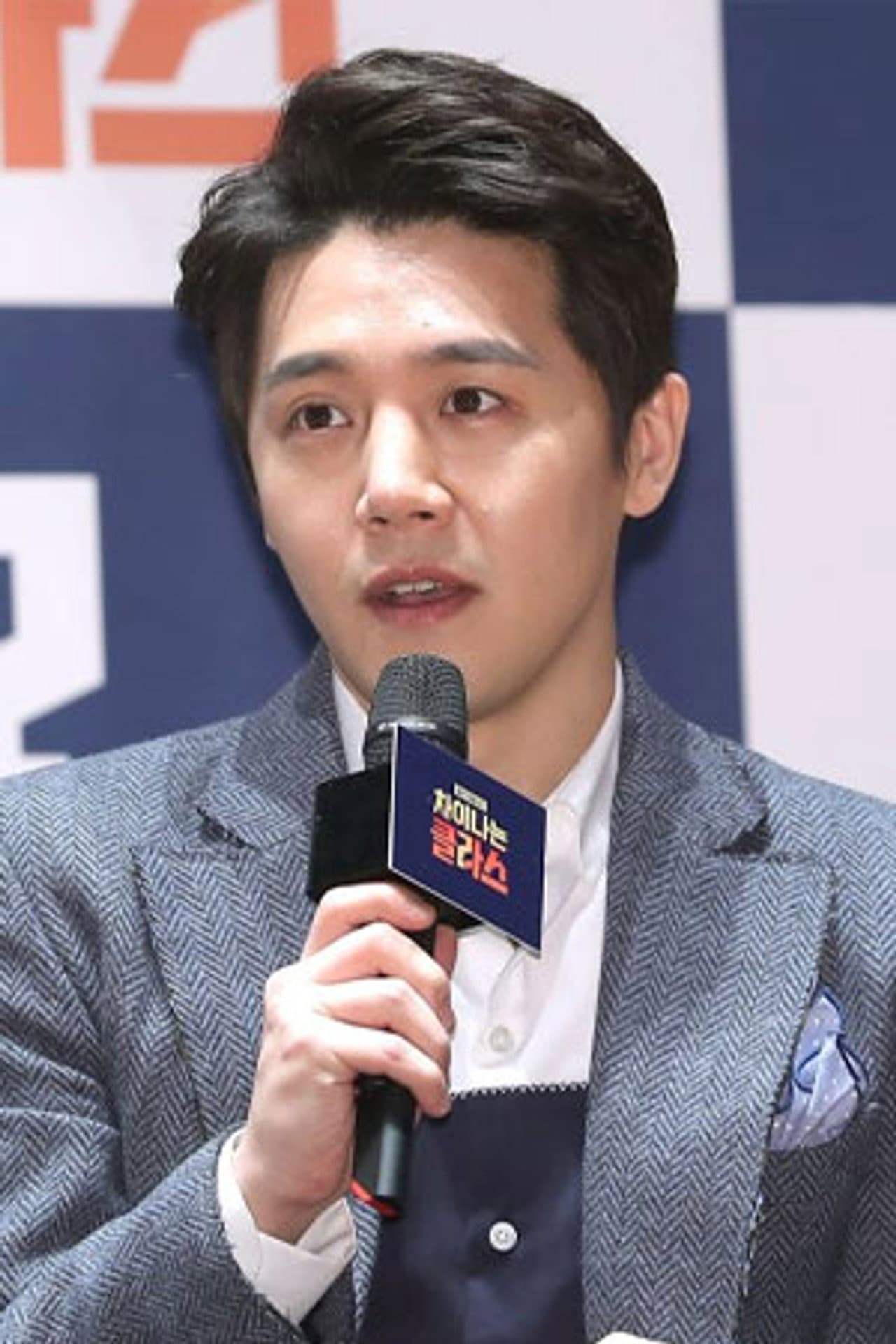 Lee Yong Ju