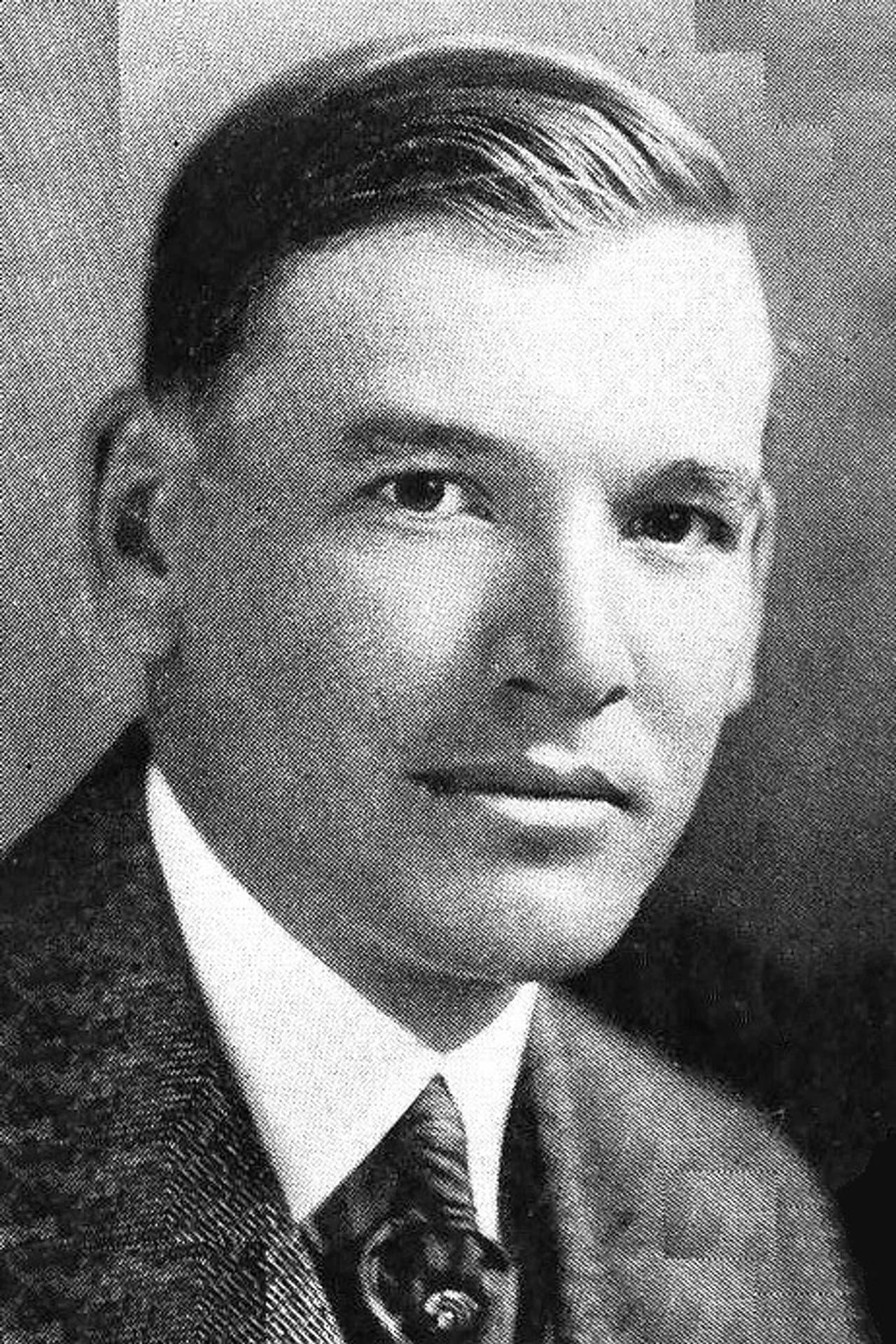 James W Horne