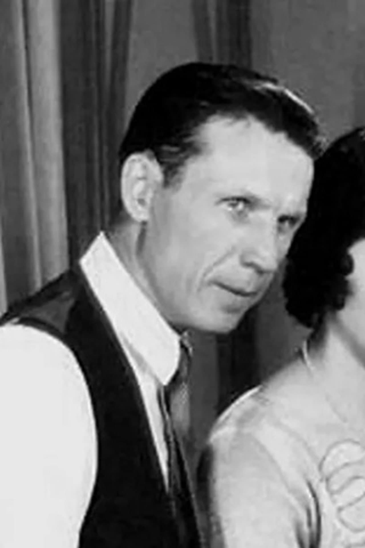 Frank R Strayer