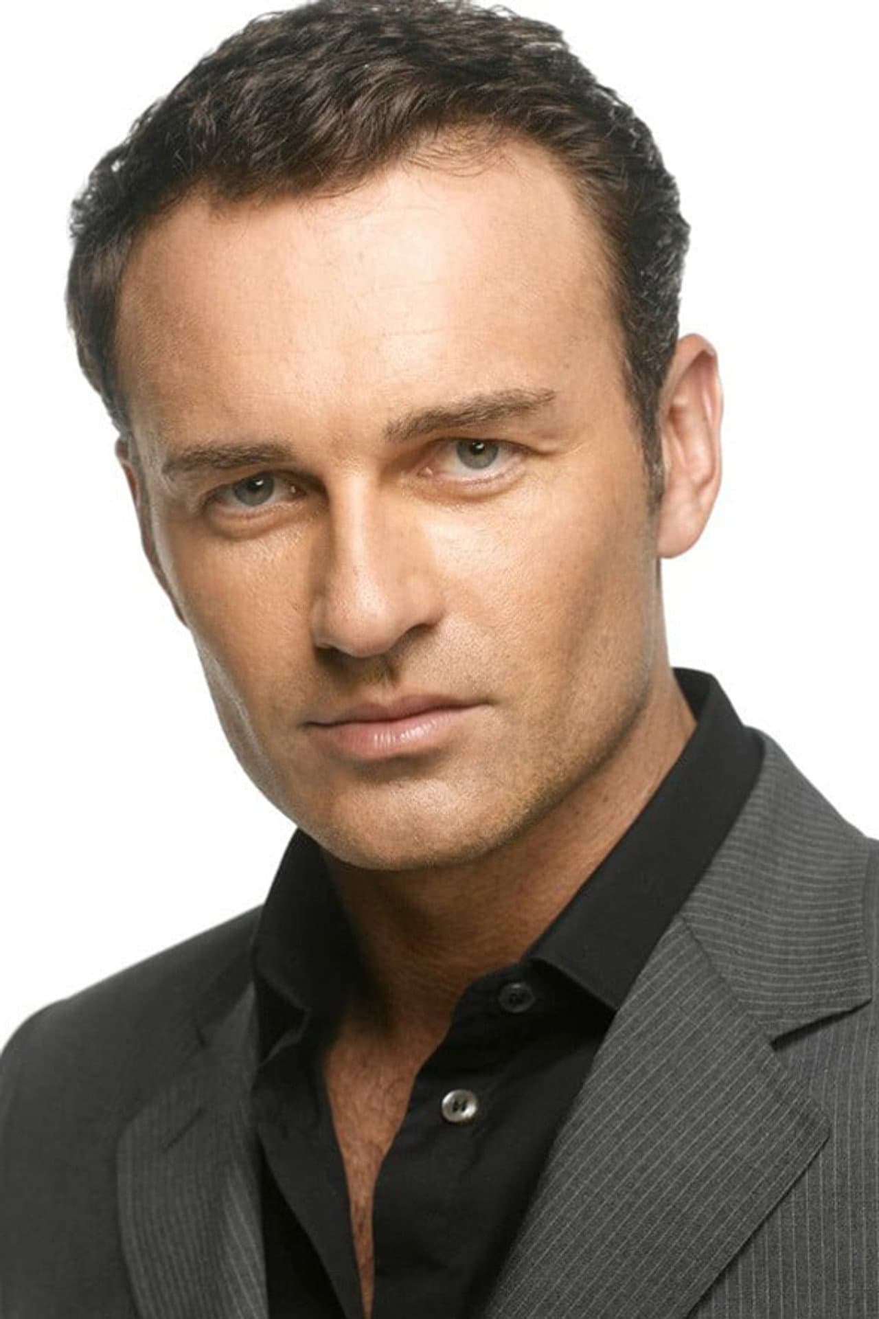 Julian Mcmahon