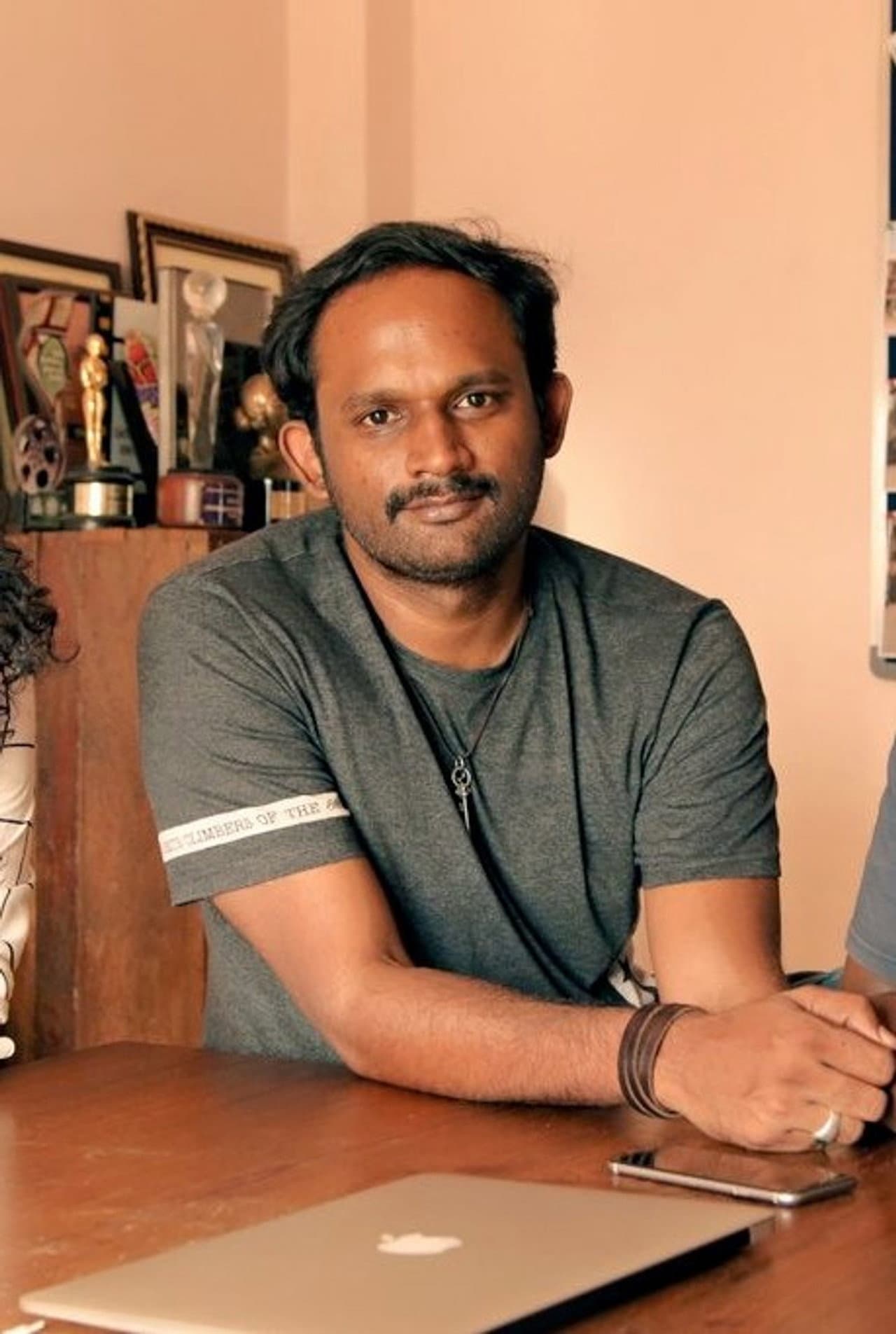 M Manikandan