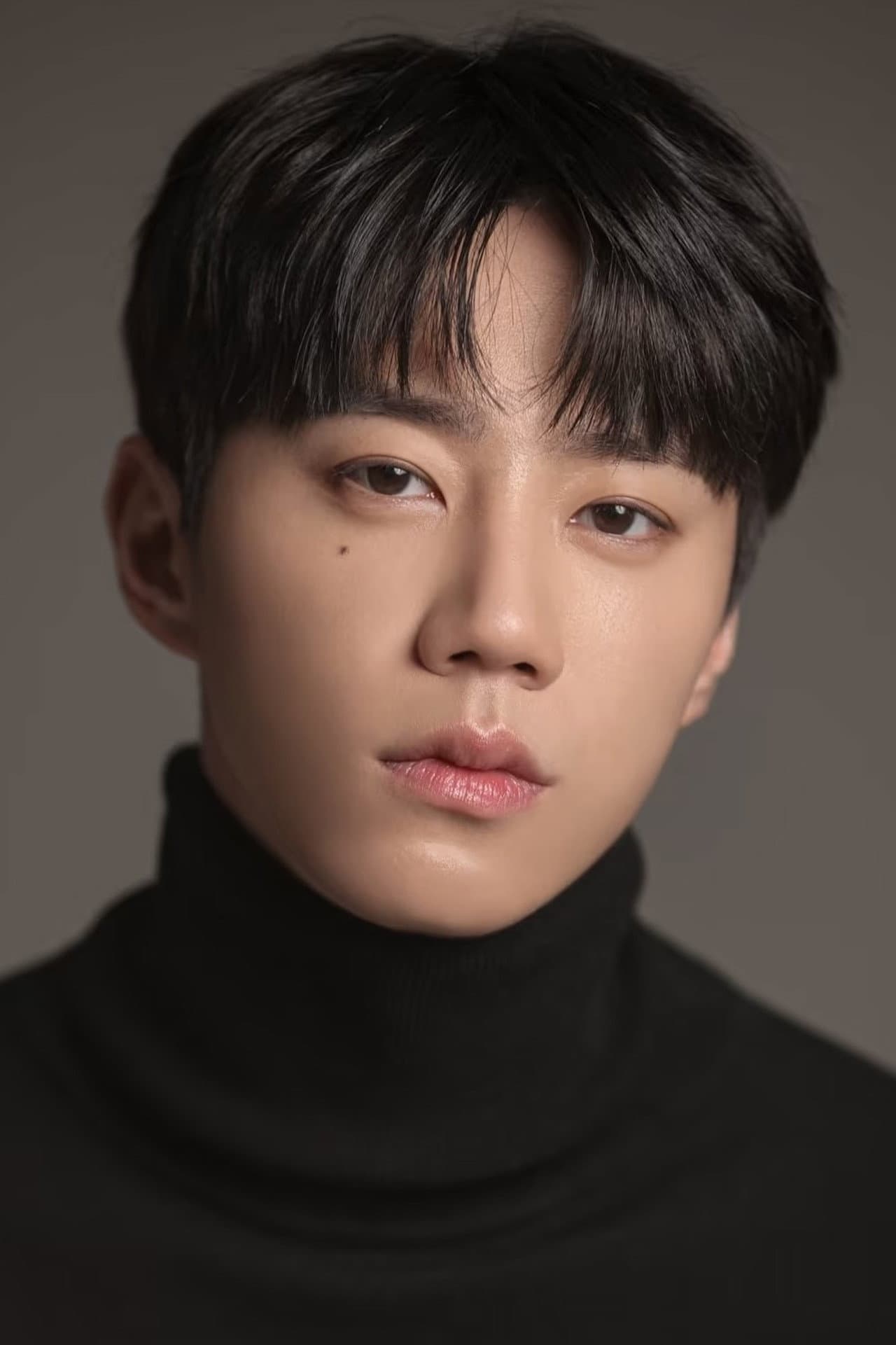 Lee Jun Young