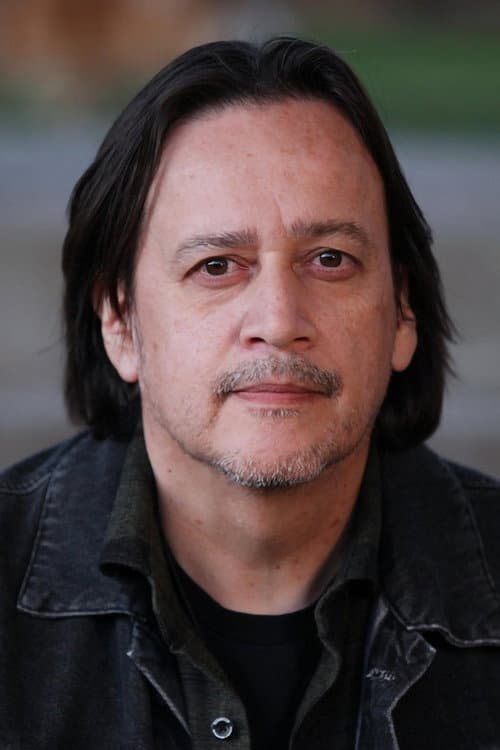 Manny M Hernandez